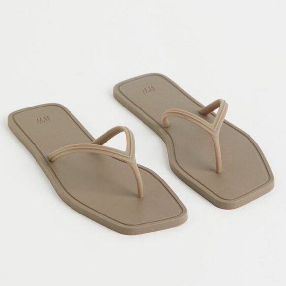 H&M Taupe Square Toe Contemporary Flip Flops Sz 7-8 - Picture 1 of 5